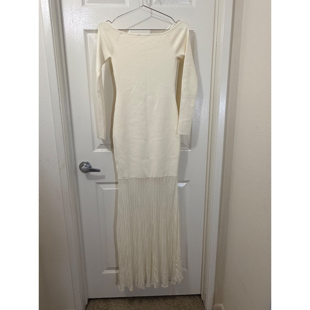 ASTR The‎ Label Cream Knit Off The Shoulder Maxi Dress Pleated Sheer Skirt Small - Picture 4 of 4